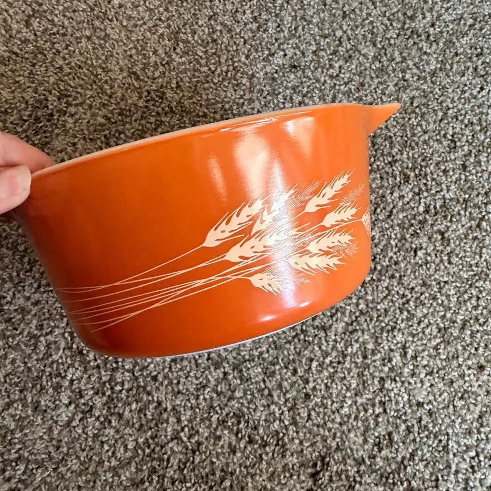 Pyrex Autumn Harvest Wheat Cinderella Casserole Dish # 475 2.5 Quart With Lid